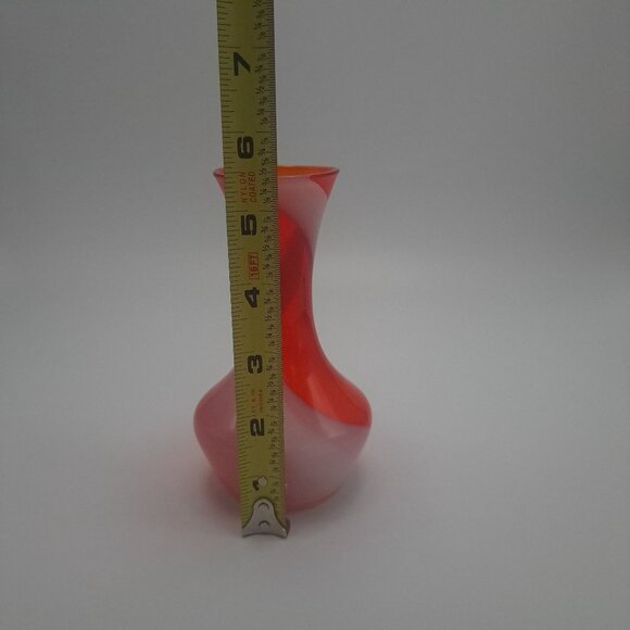 Art Glass Bud Vase Red White Swirl Japan Radio Glass - Picture 9 of 10
